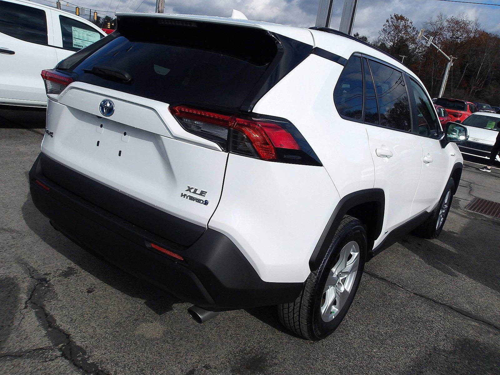 2021 Toyota RAV4 Hybrid XLE