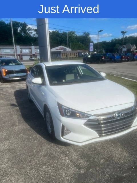 2020 Hyundai Elantra SE