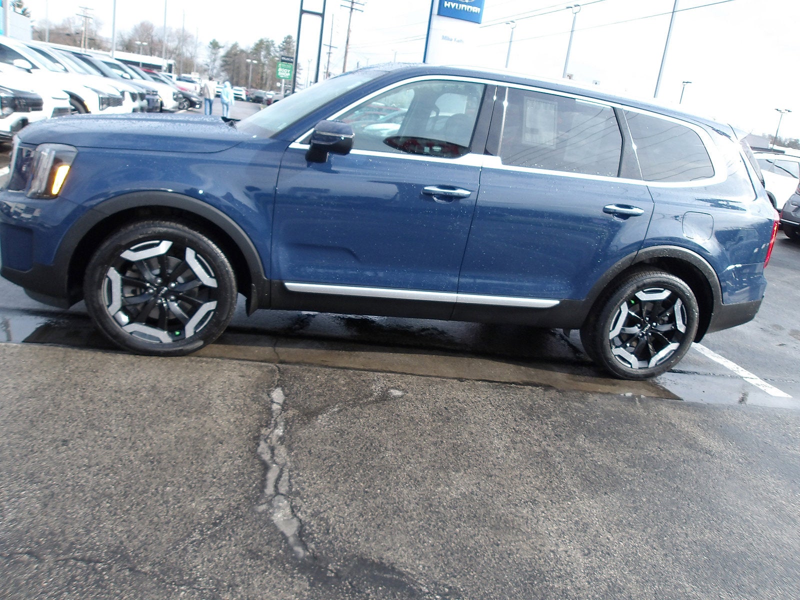 2023 Kia Telluride S