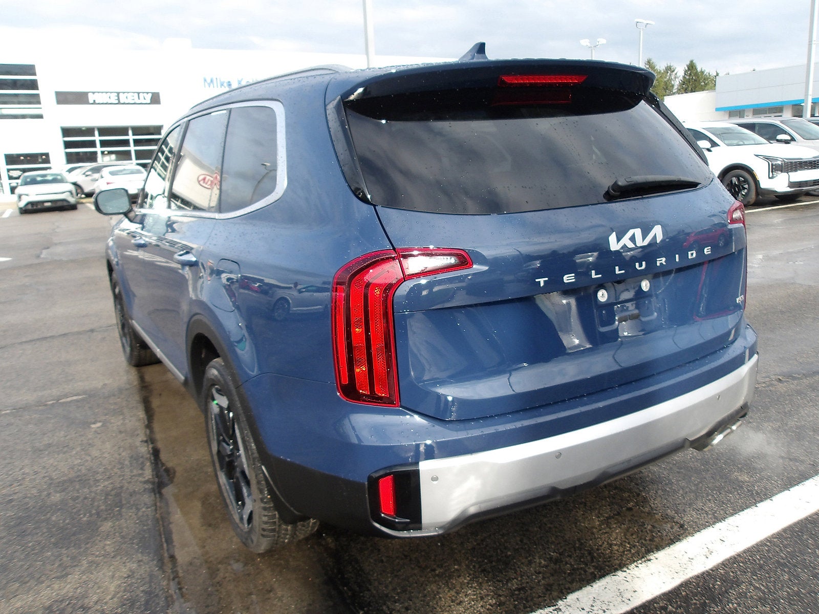 2023 Kia Telluride S