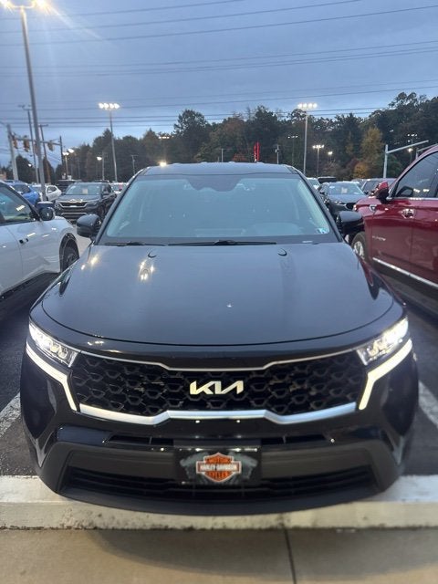 2022 Kia Sorento LX