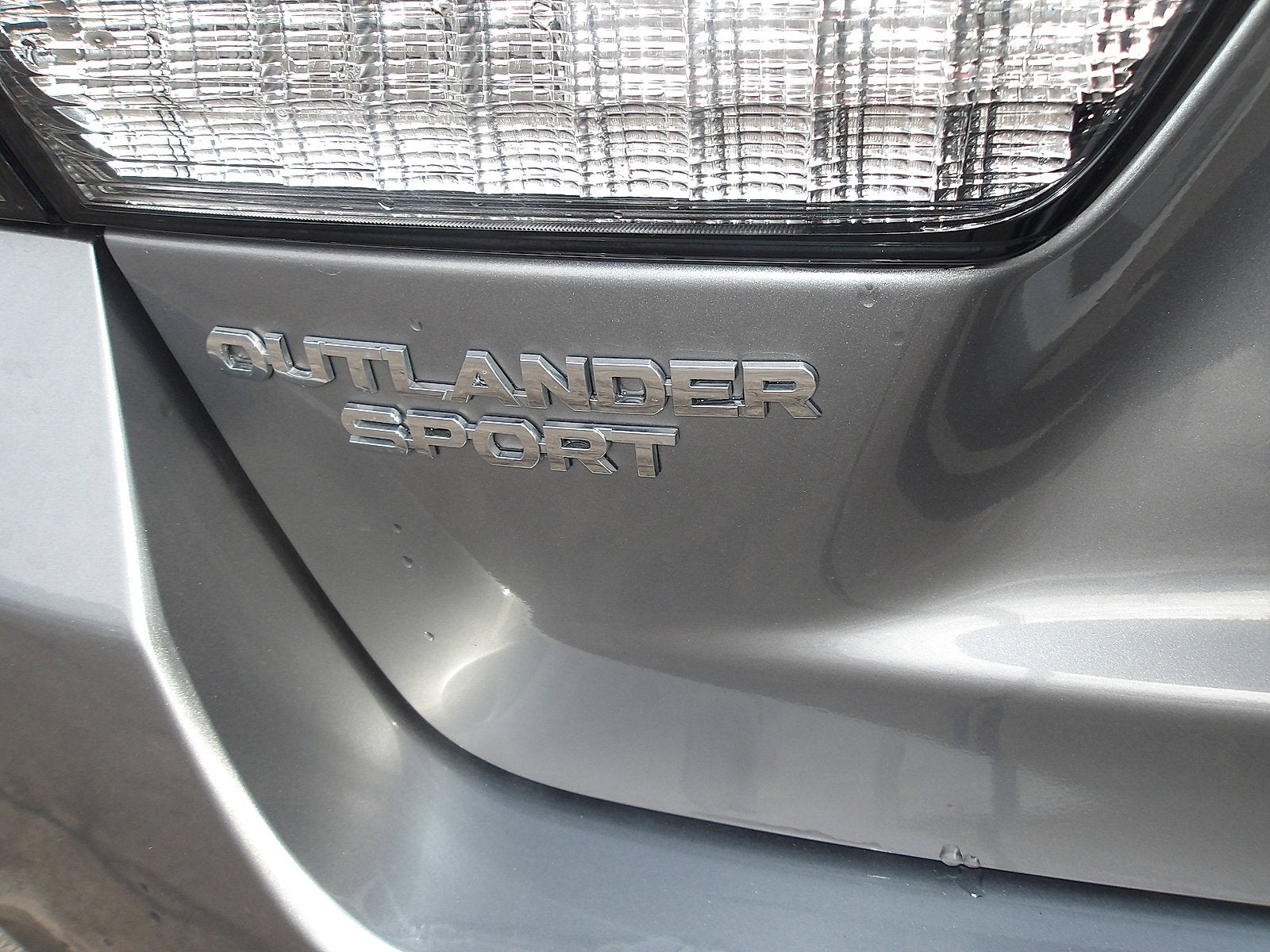 2024 Mitsubishi Outlander Sport S