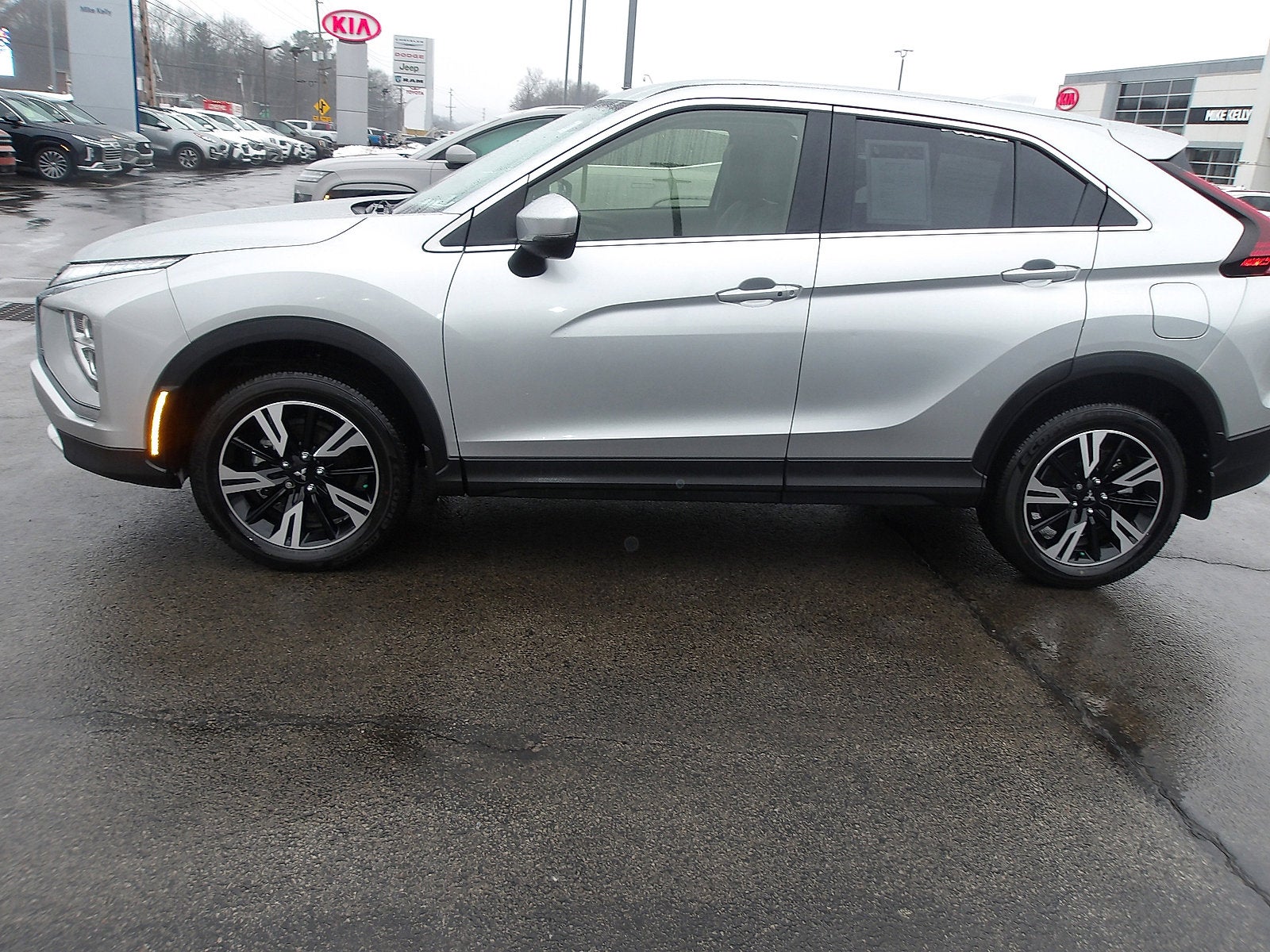 2024 Mitsubishi Eclipse Cross SE