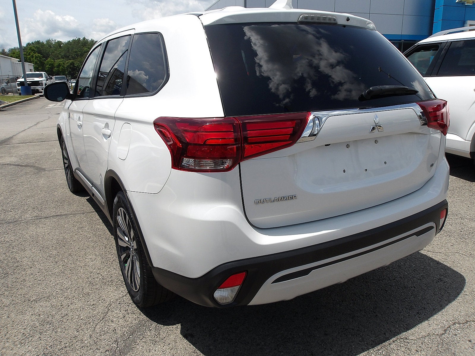 2020 Mitsubishi Outlander ES