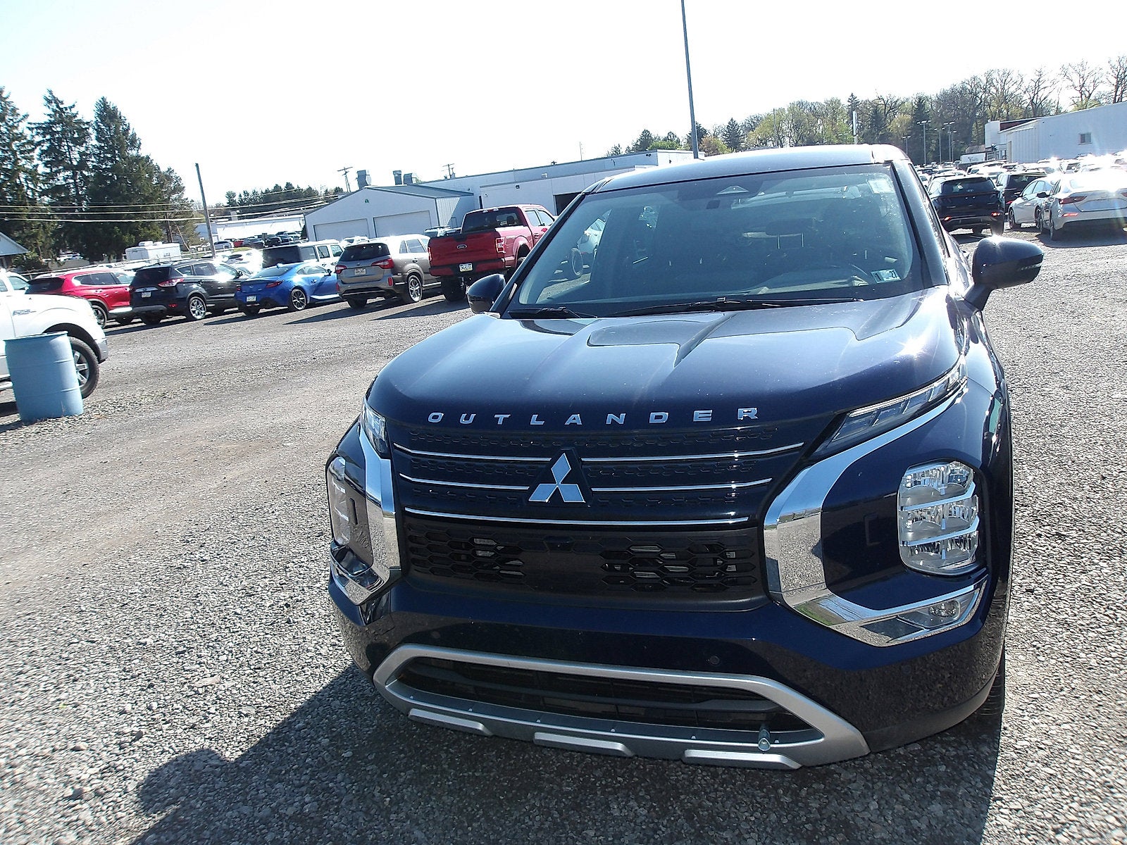 2023 Mitsubishi Outlander SE