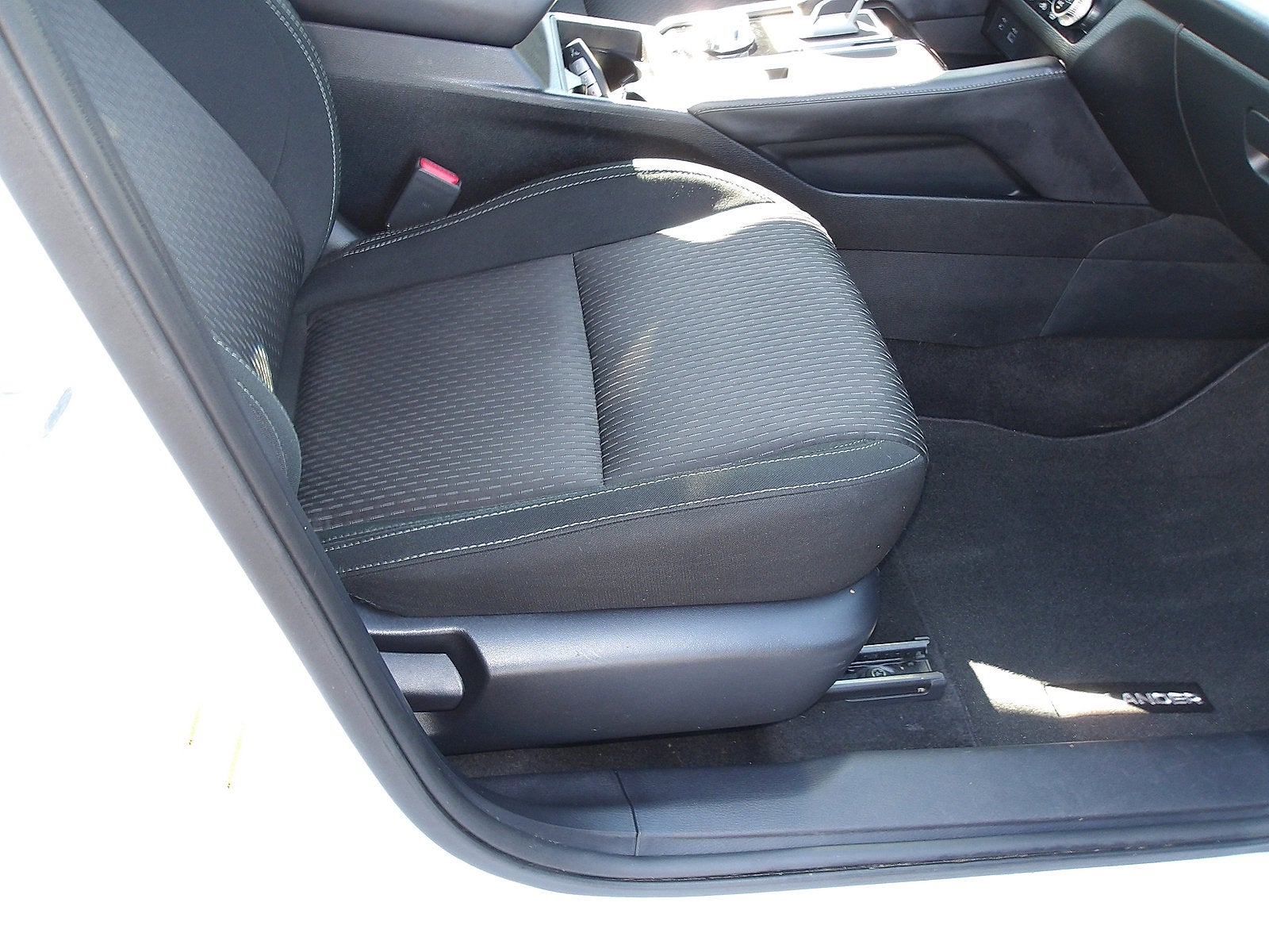 2024 Mitsubishi Outlander ES