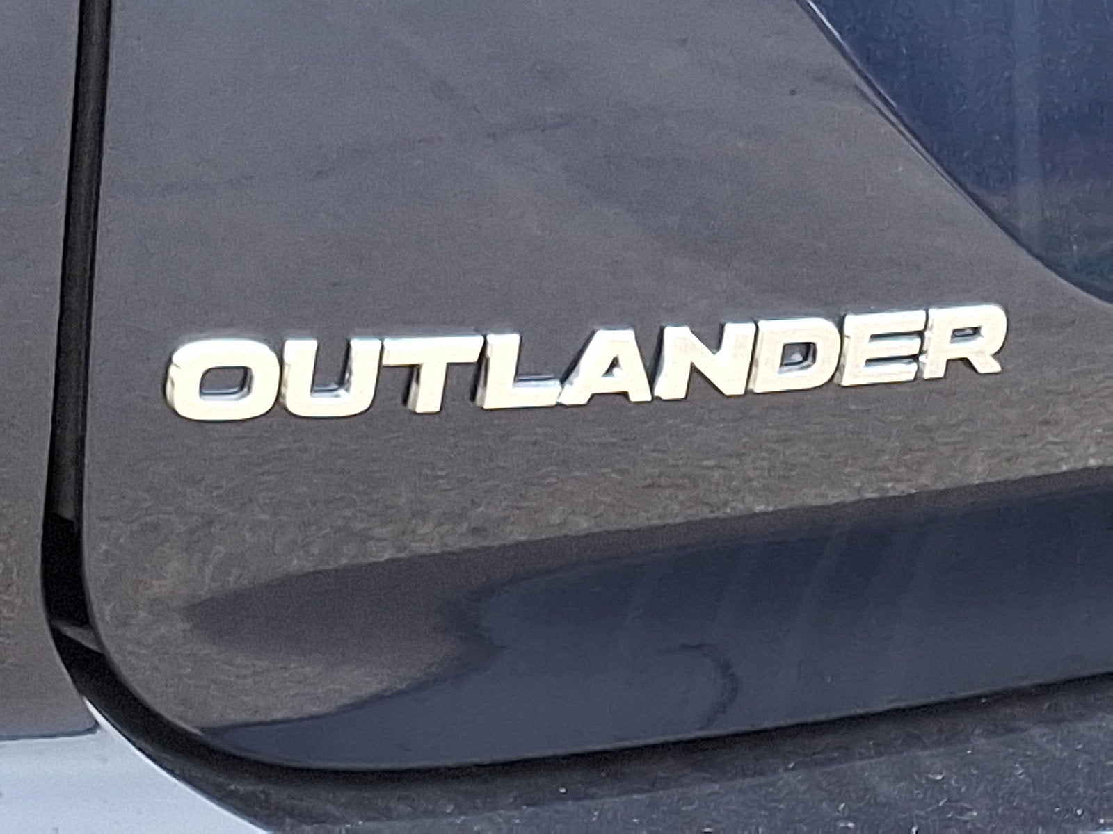 2025 Mitsubishi Outlander SE