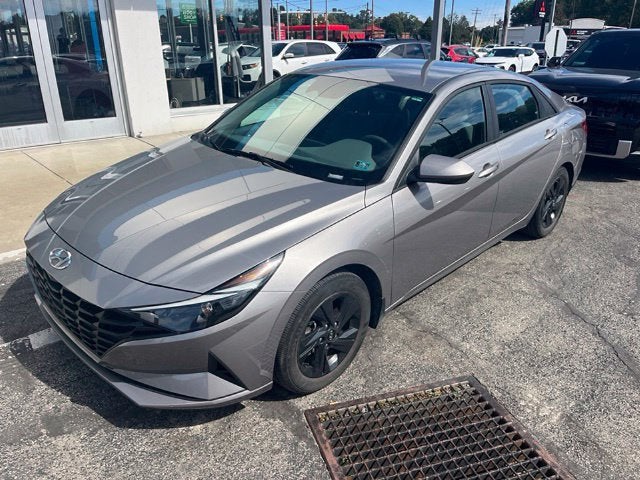 2023 Hyundai Elantra Hybrid Blue
