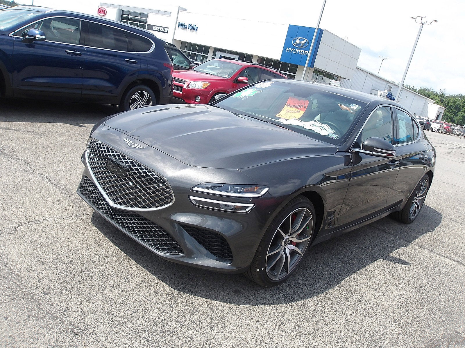 2025 Genesis G70 2.5T
