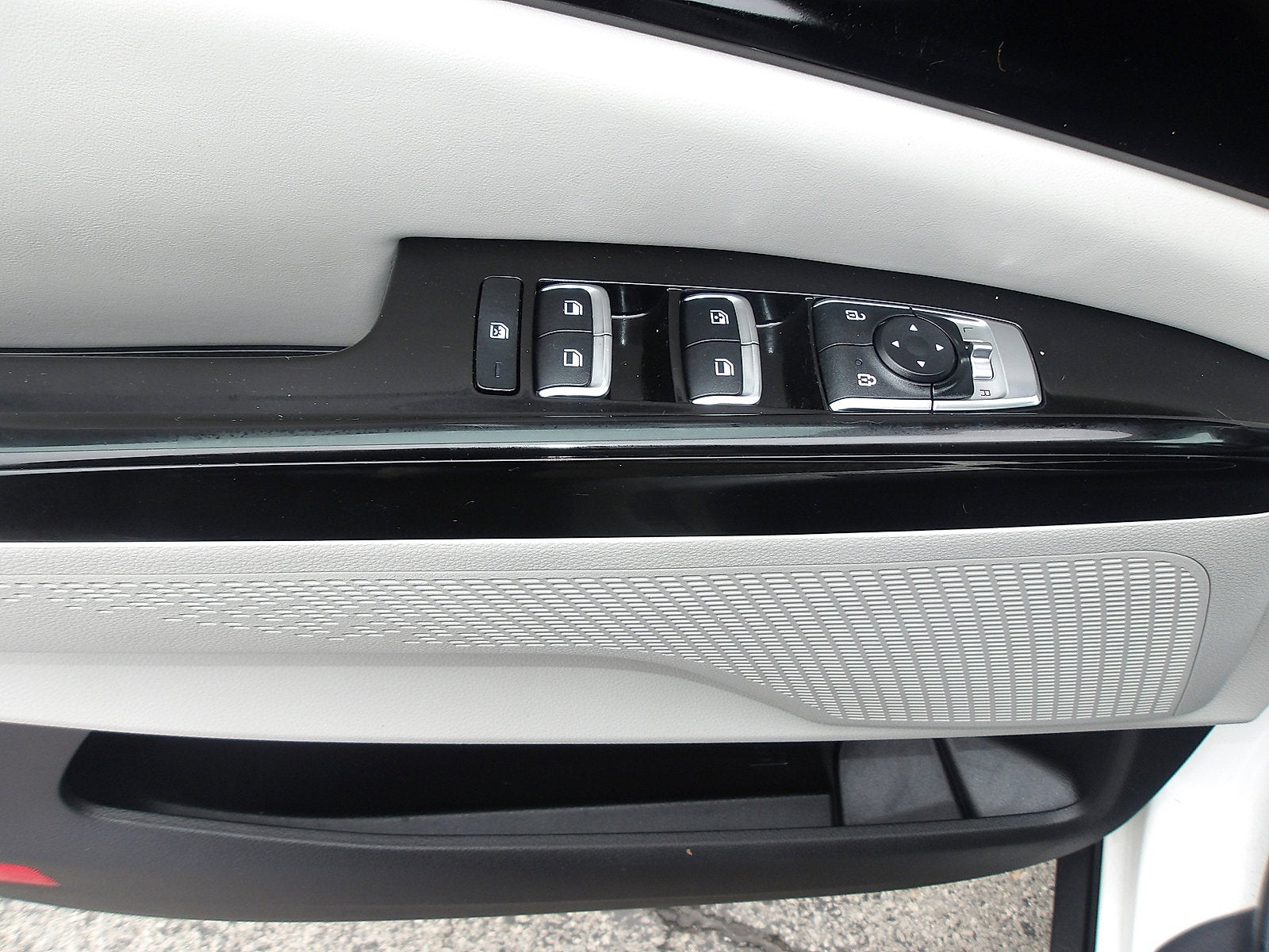 2023 Kia Carnival EX