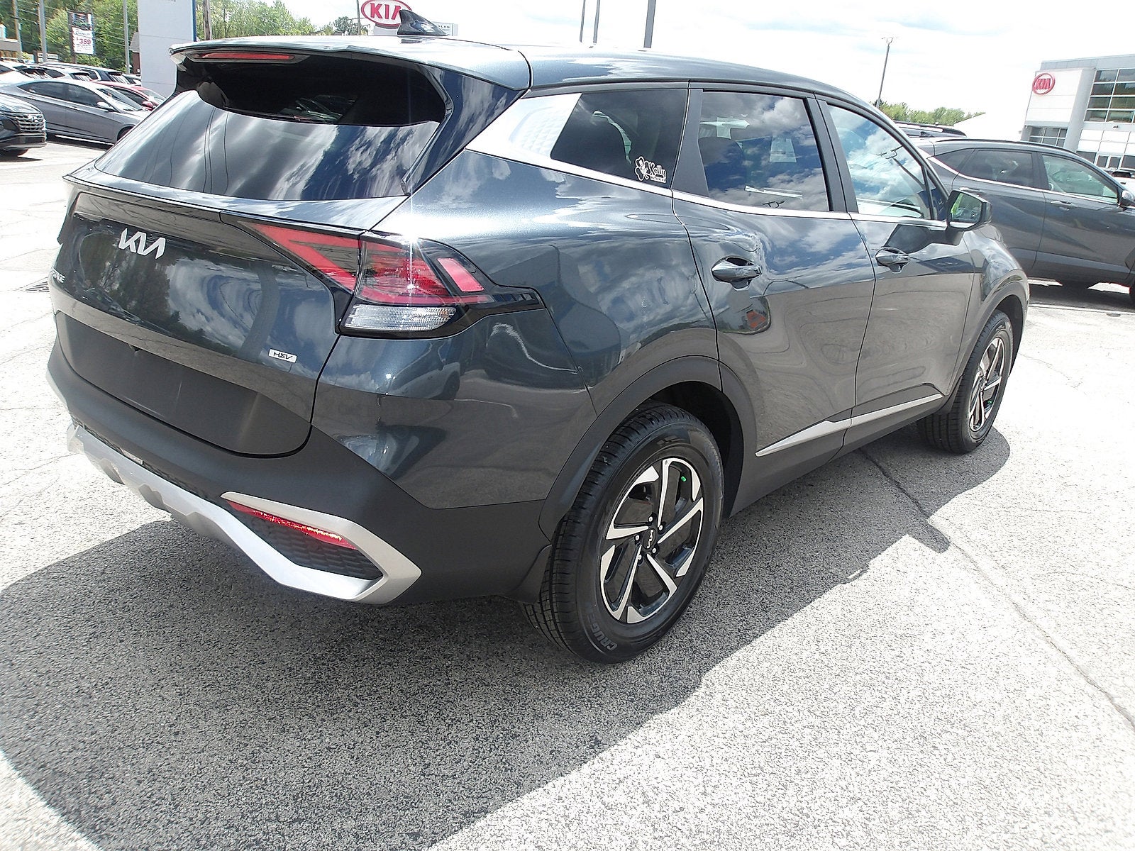 2023 Kia Sportage Hybrid LX