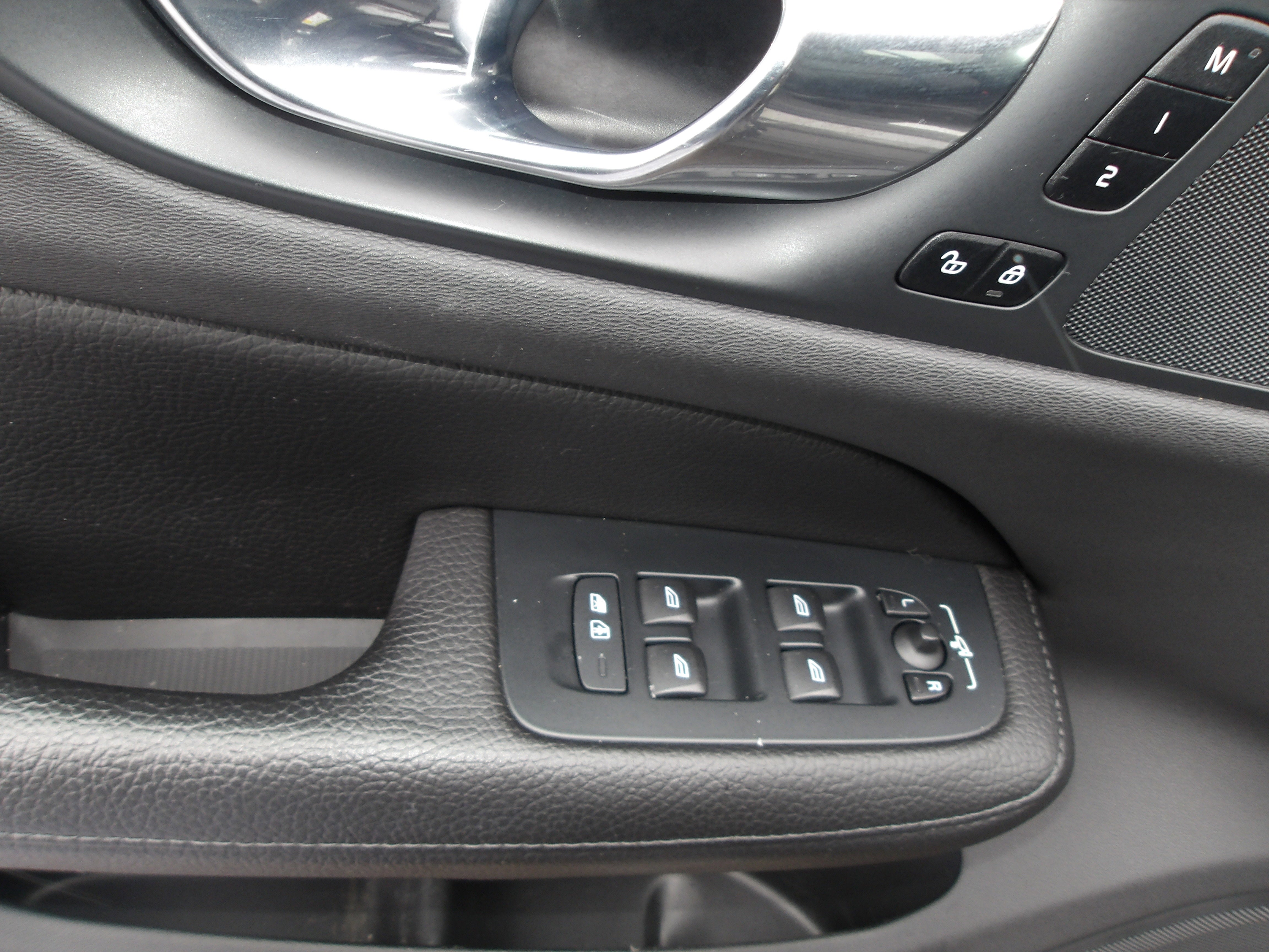 2020 Volvo V60 Cross Country NA