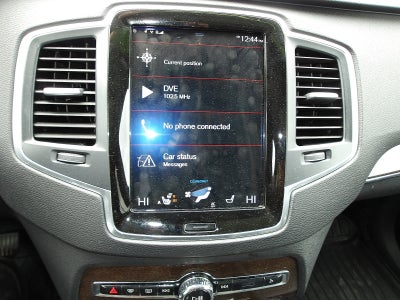 2019 Volvo XC90 Momentum