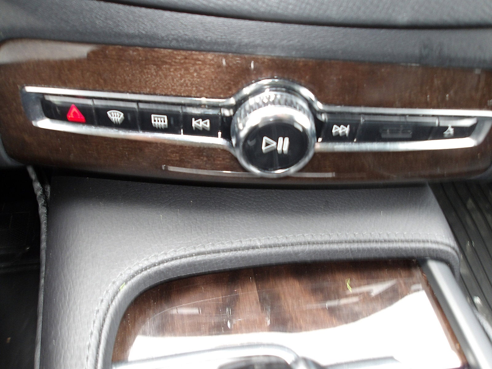 2019 Volvo XC90 Momentum