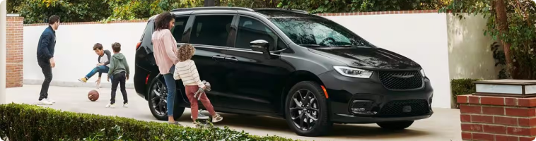 2026 Chrysler Pacifica safety ratings compared with the Honda Odyssey
